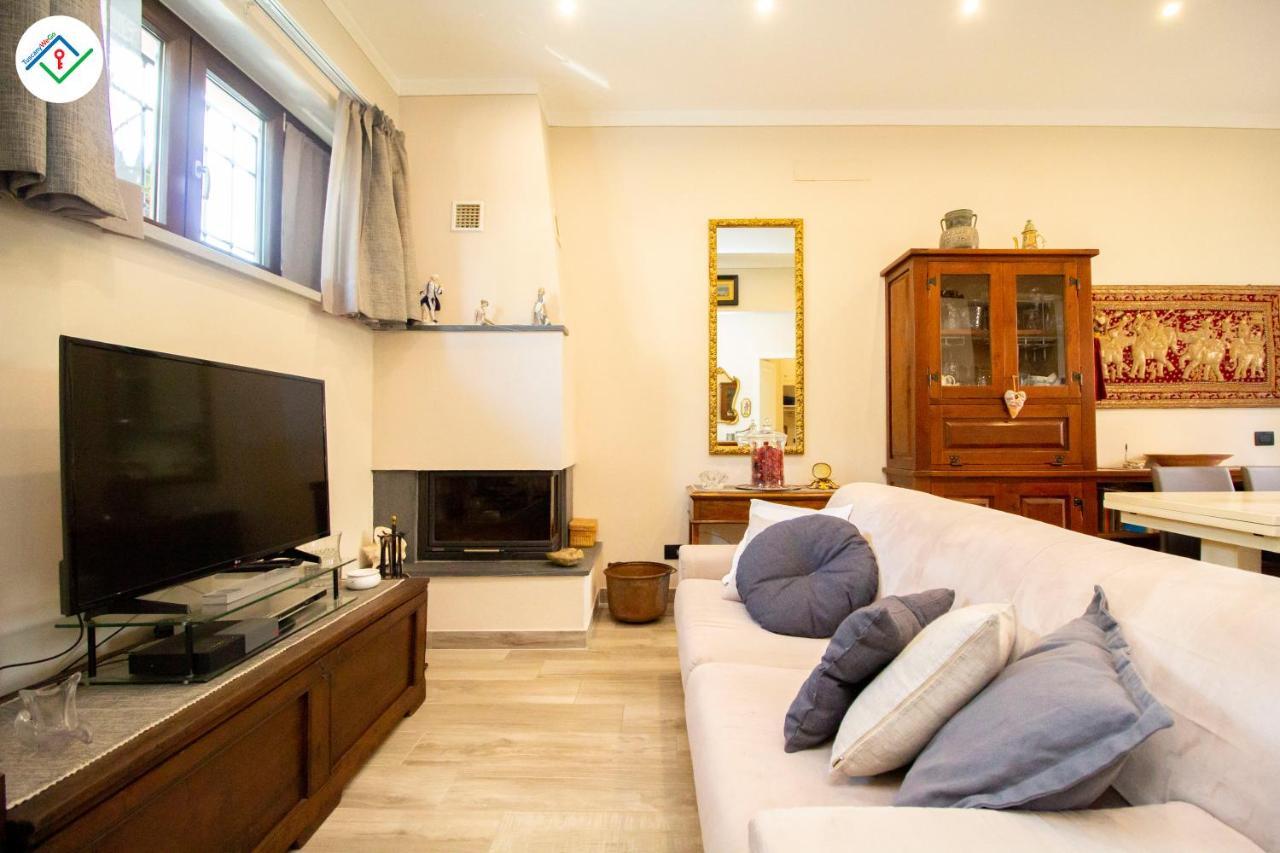 Lucca Mira Apartment Екстер'єр фото